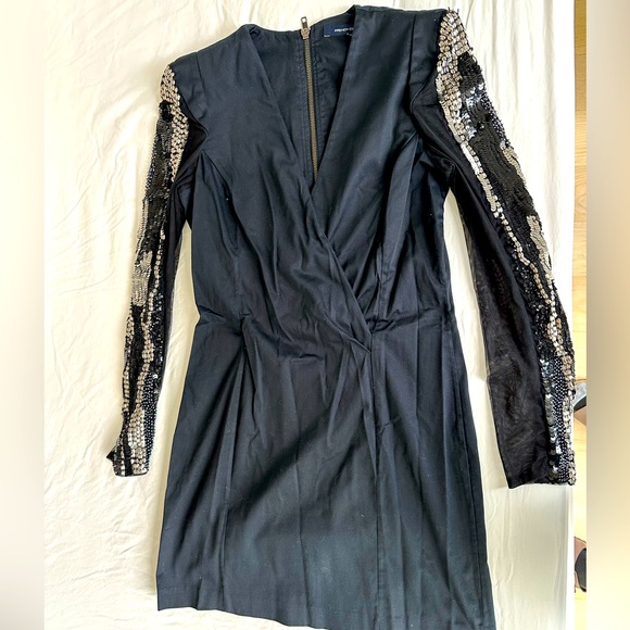 Simple Black Dress - Picture 1 of 2